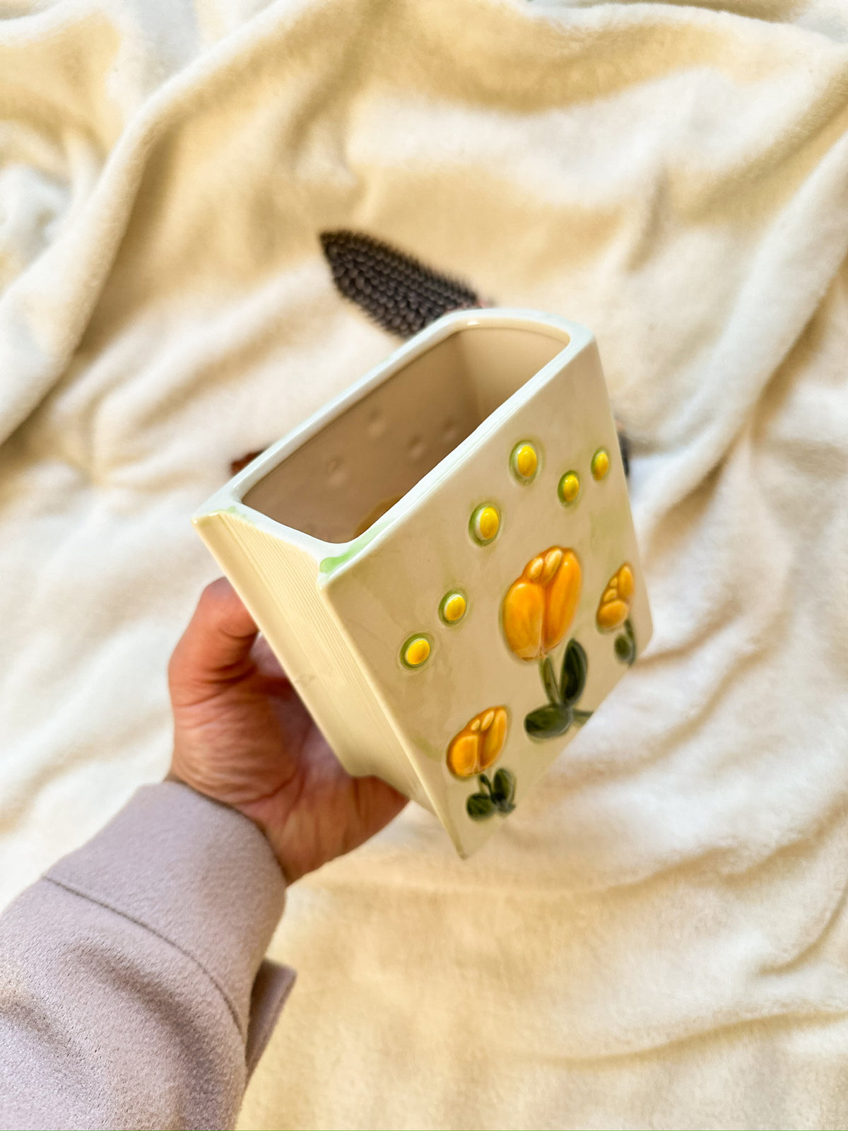 Ceramic Book Vase Tulip Pencil & Pen Holder