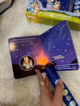 Bluey - Oooh, Shiny! A Bluey Flashlight Toy Adventure Sound Book