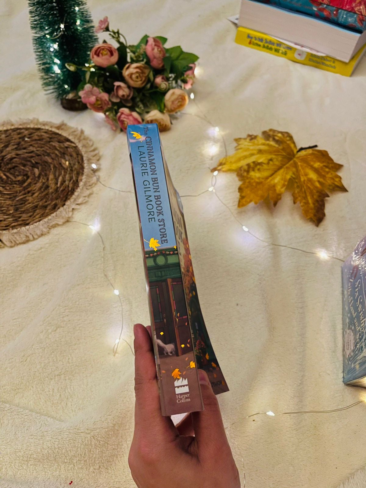 The Cinnamon Bun Book Store: The viral TikTok cozy fall romance