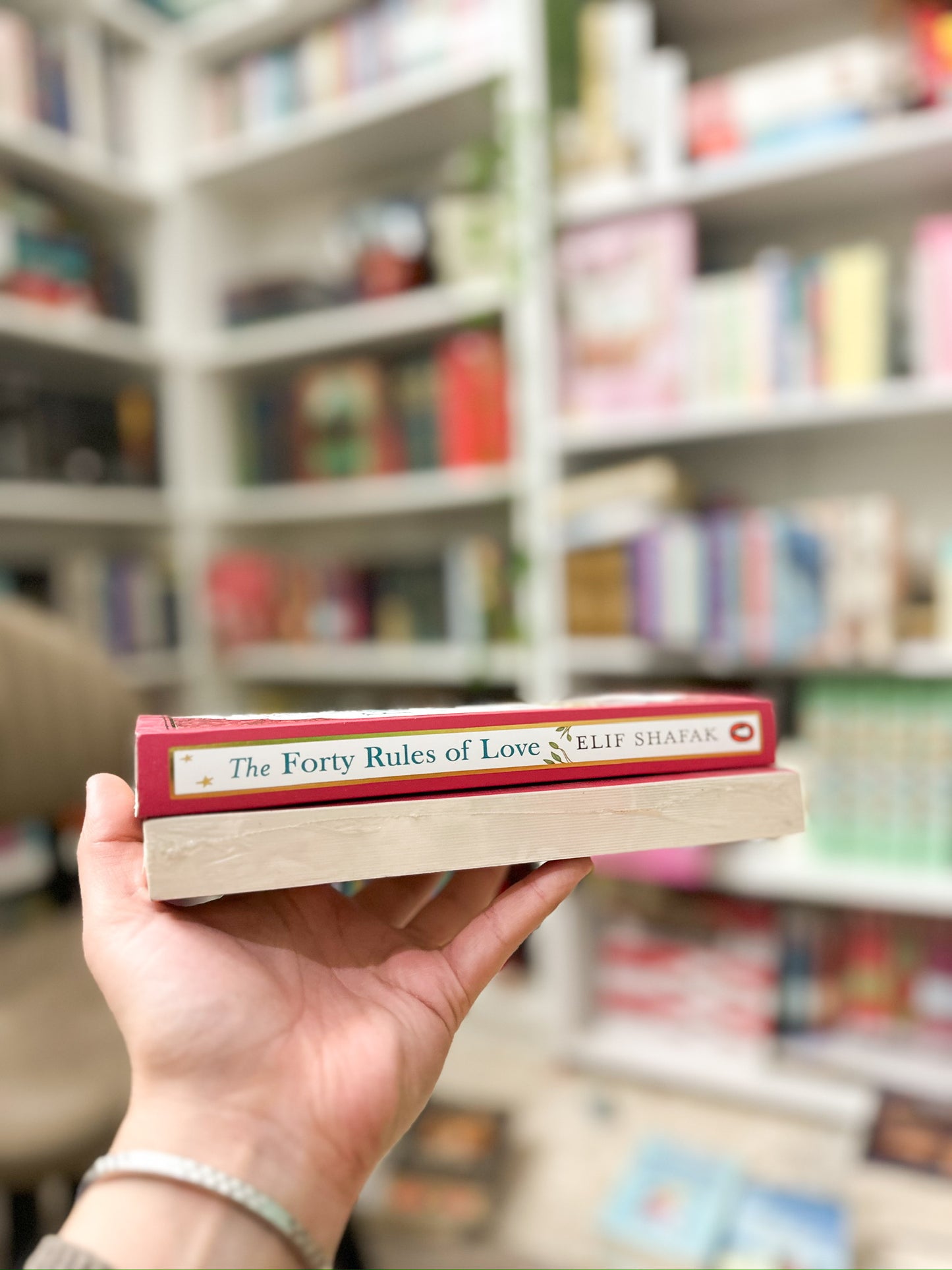 The Forty Rules of Love: A Novel of Rumi ; Elif Shafak