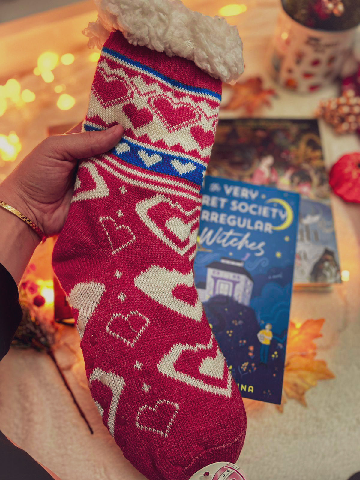 Cozy Socks for cozy reading 🌚💛