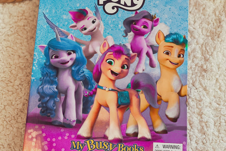 My Little Pony Book with Toys & Playing Mat