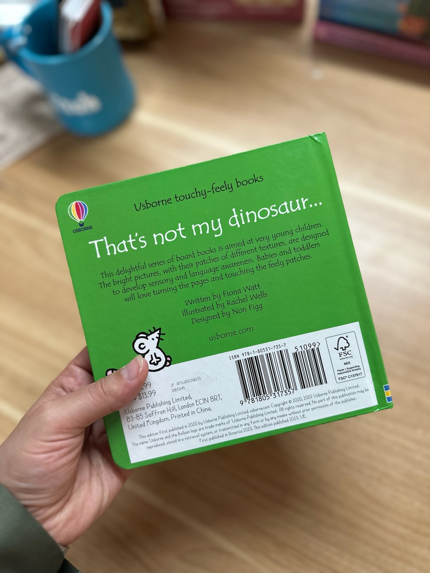 That's not my dinosaur...: An Interactive, Sensory Touchy-Feely Book Featuring Dinosaurs with Tactile Patches
