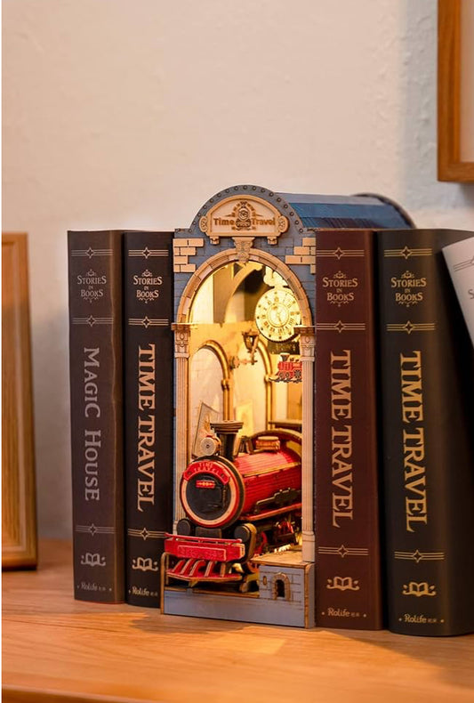 Time Travel Booknook (Hogwarts Express Inspired)