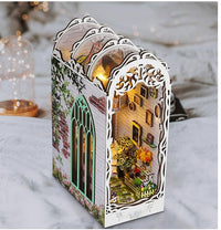 Flower House Booknook