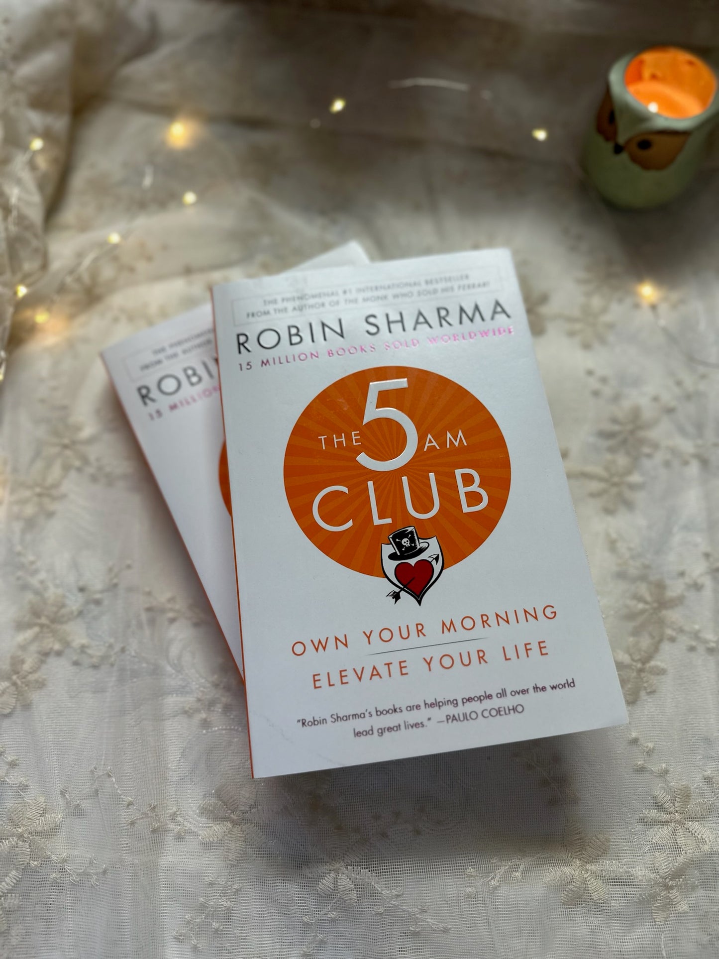 The 5AM Club: Own Your Morning. Elevate Your Life.