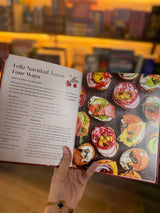 The Cozy Christmas Cookbook: 50 Recipes to Rediscover the Magic of the Season