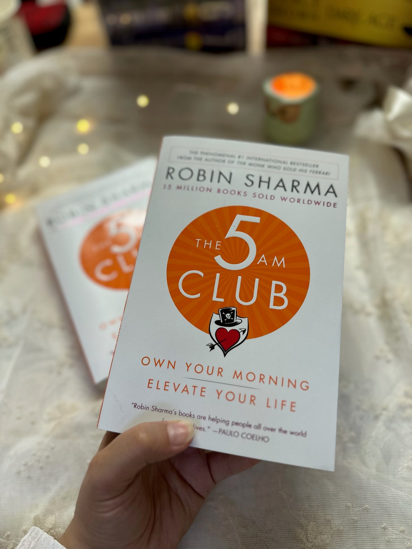 The 5AM Club: Own Your Morning. Elevate Your Life.