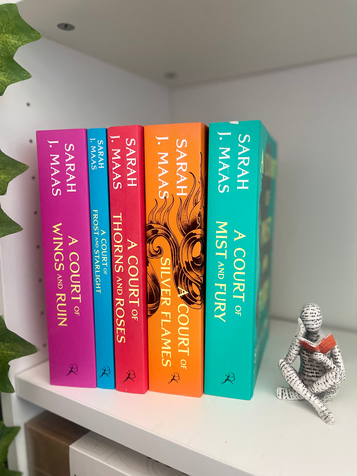 A Court of Thorns and Roses bookset