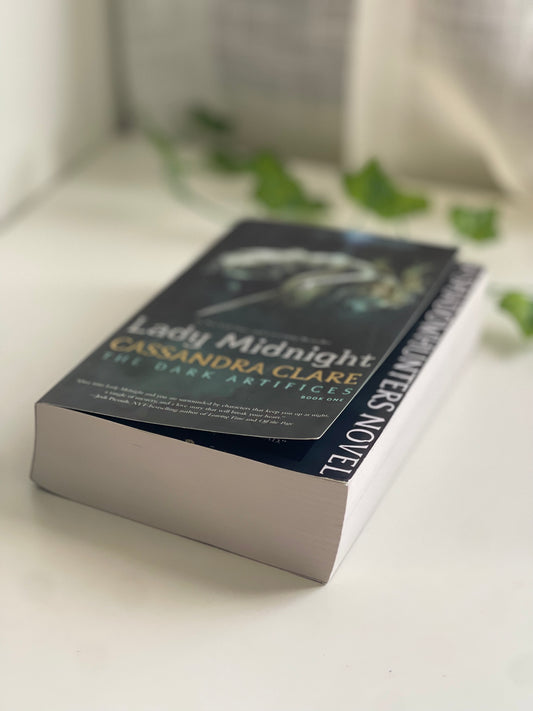 Lady Midnight
-The Dark Artifices