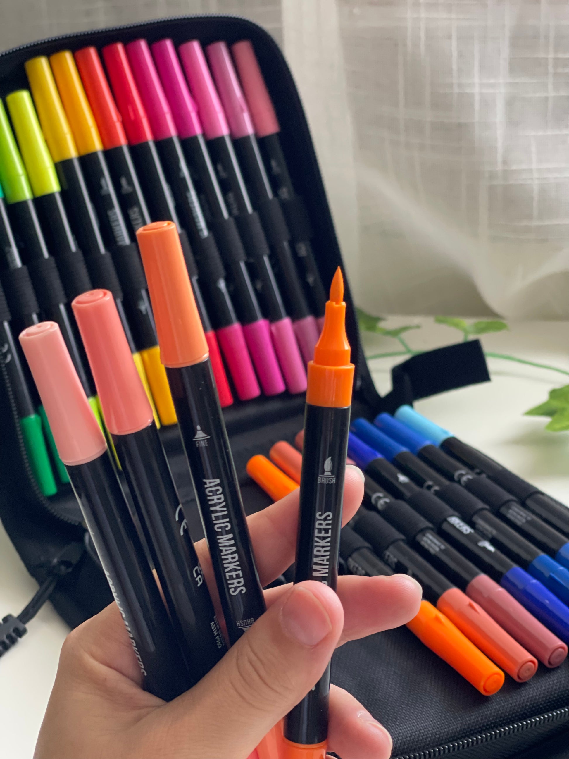 48 Dual-Tip Acrylic Markers